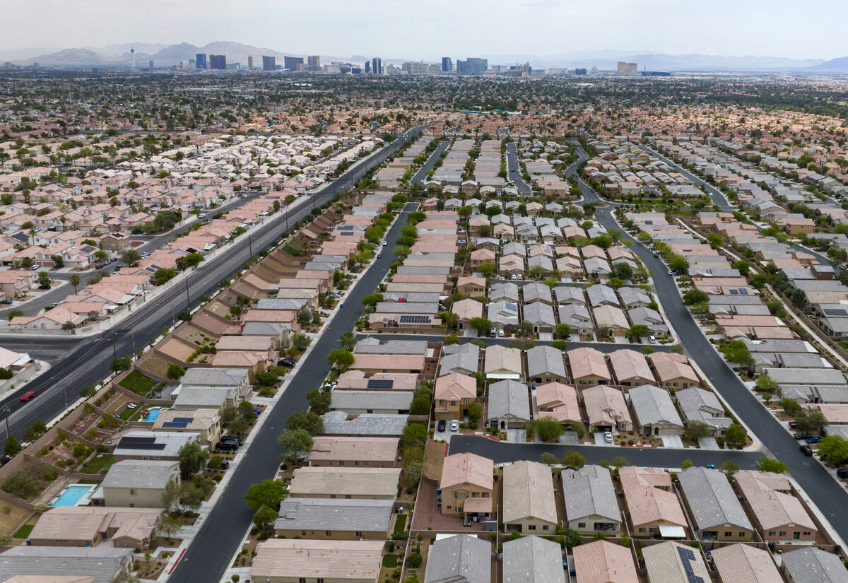 Clark County is expected to break 3 million residents in 2042, according to a new UNLV report. ...