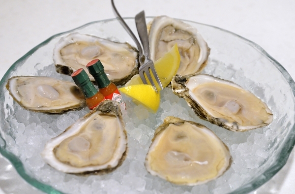 The half-dozen oyster plate is shown at BriggÃ¾ÃÃ´s Oyster Co. in the Suncoast hotel-casino at 9090 Alta Drive in Las Vegas on Sunday, Feb. 21, 2016. Bill Hughes/Las Vegas Review-Journal