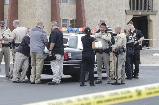 Las Vegas police are investigating a double homicide at 5070 Palo Verde Road, near UNLV, Tuesday, Sept. 20, 2016. Bizuayehu Tesfaye/Las Vegas Review-Journal Follow @bizutesfaye