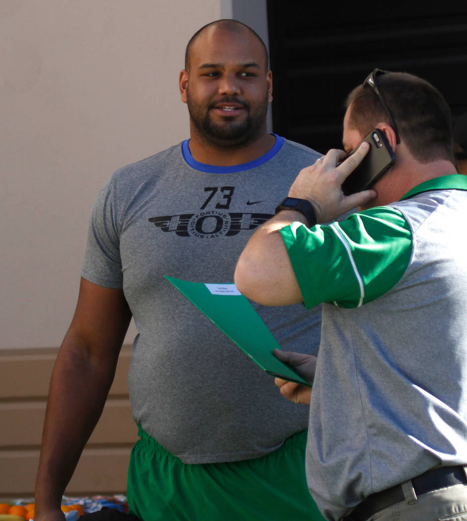 Oregon Ducks offensive lineman Tyrell Crosby (73) arrived at Bishop Gorman High School in Las Vegas for a football practice, Wednesday, Dec. 13, 2017. Oregon Ducks and Boise State Broncos will mee ...