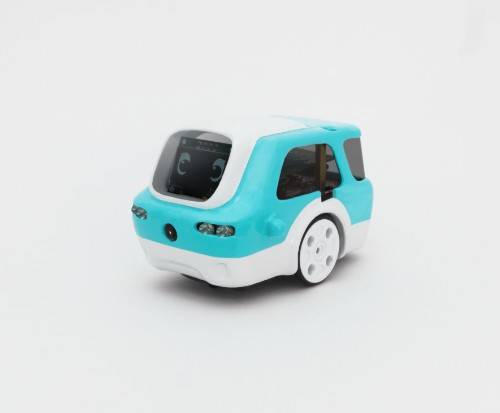 Zmi is a friendly & approachable robot that makes the exciting world of artificial intelligence and self-driving cars accessible to everyone. (Consumer Technology Association)