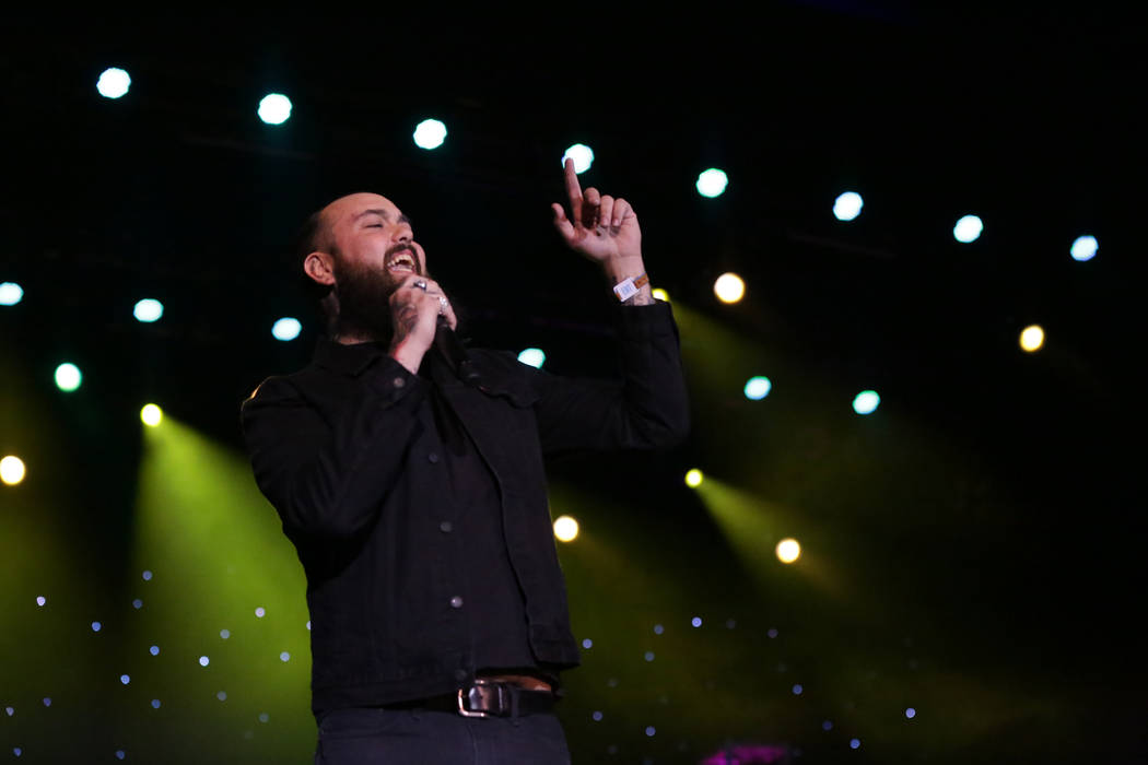 Delta Bombers vocalist, Chris Moinichen, entertains a late night crowd at the Deke Dickerson Gu ...