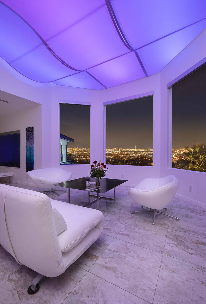 The living area has sweeping views of the Las Vegas Valley. (Sotherby’s International Realty, ...