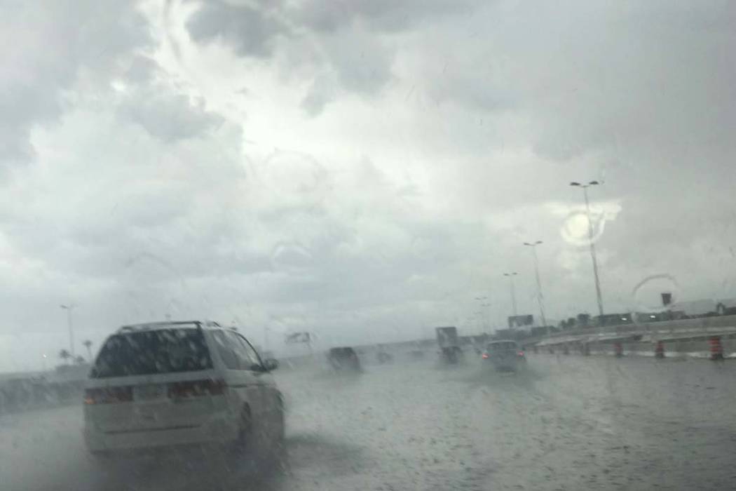 Rain on Interstate 15 in Las Vegas, April 29, 2019. (Heidi Fang/Las Vegas Review-Journal)