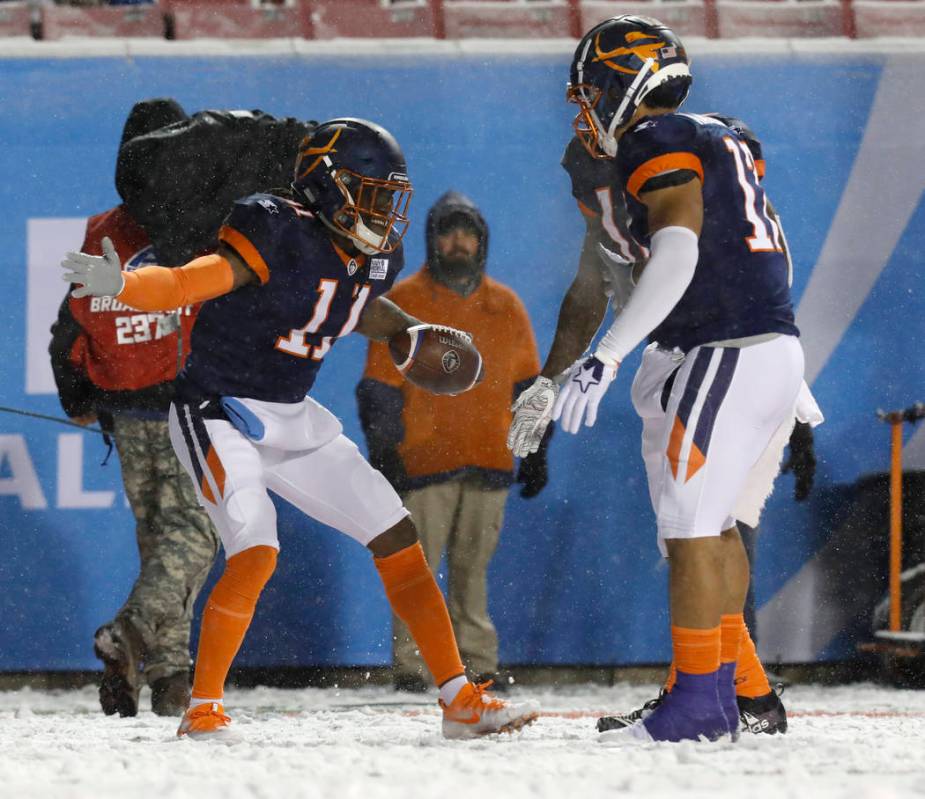 Orlando Apollos wide receiver Donteea Dye Jr. (11) celebrates scoring a touchdown with Orlando ...