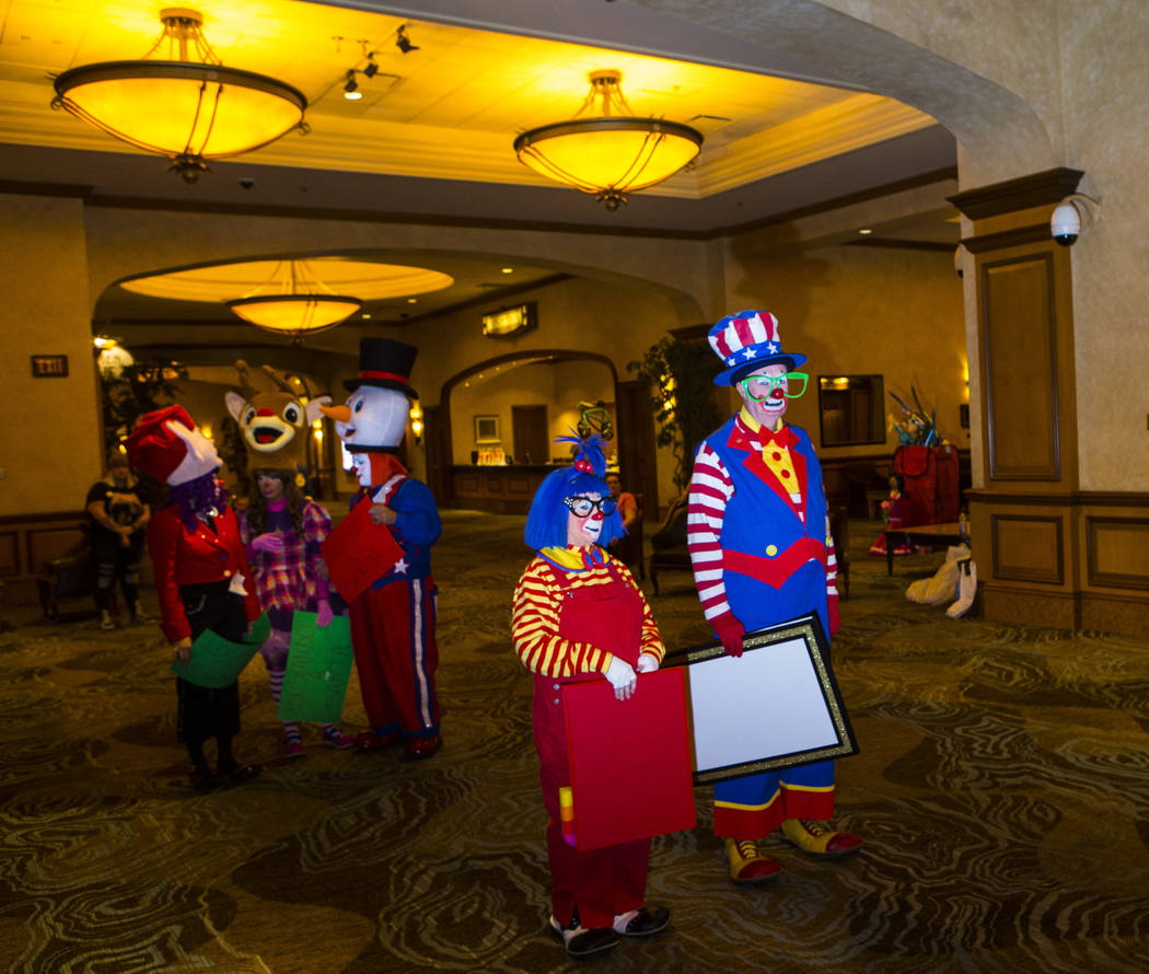 Dianna Hale, of Alabama, left, and Kent Sheets, of Fort Myers, Fla., prepare to compete in the ...