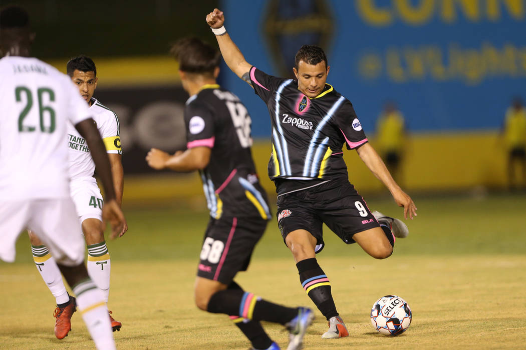 Las Vegas Lights' Sammy Ochoa (9) gets ready to kick the ball against the Portland Timbers at C ...