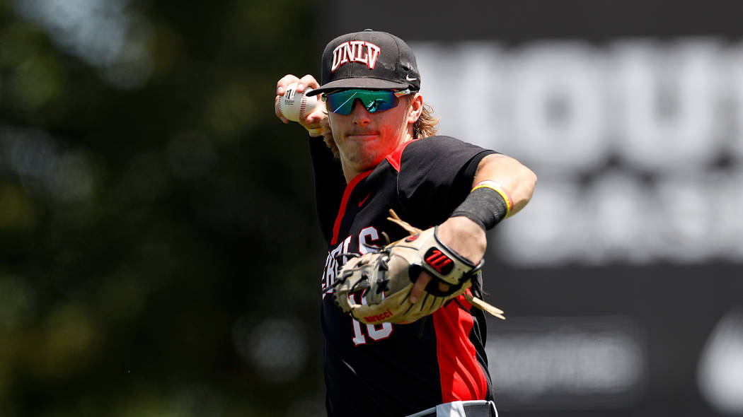 UNLV's Bryson Stott (10) throws the ball prior to an UNLV at University of Houston NCAA college ...