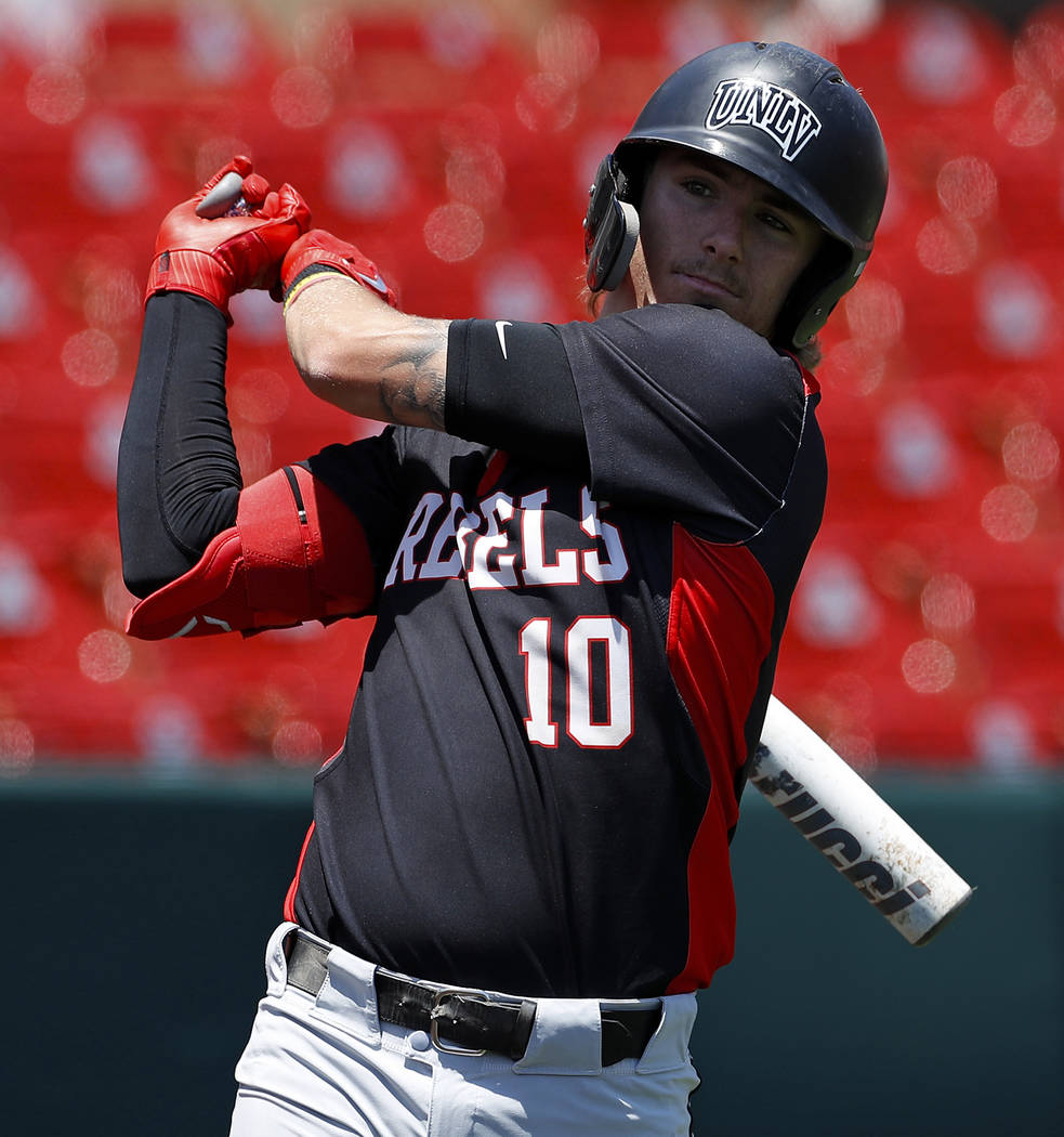 UNLV's Bryson Stott (10) takes a practice swing during an UNLV at University of Houston NCAA co ...