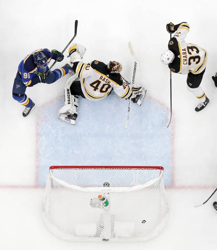 St. Louis Blues right wing Vladimir Tarasenko (91), of Russia, scores a goal against Boston Bru ...