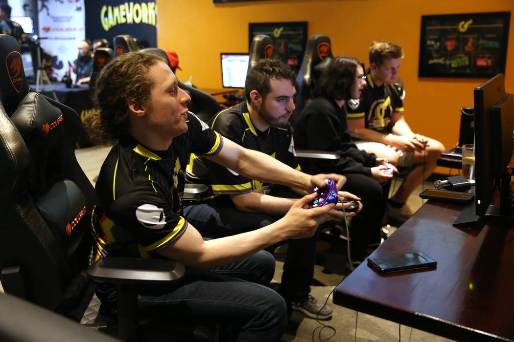 Freddie Omar Williams, left, 23, of Henderson, with Dakota Goode, 27, of Las Vegas, compete in ...