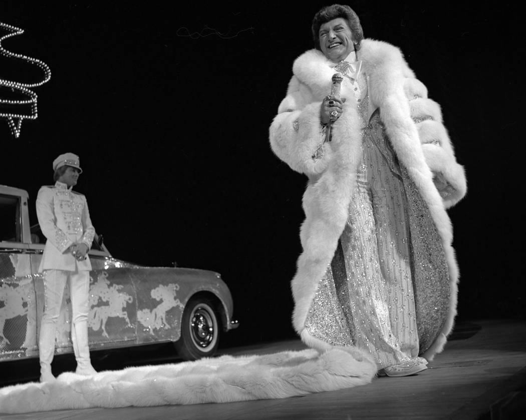 Liberace at the Las Vegas Hilton in 1979. (Courtesy)