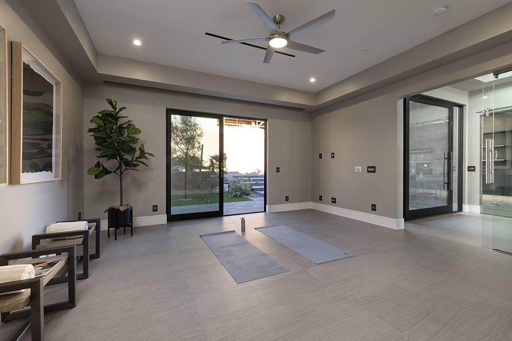 The meditation/yoga room. (Synergy|Sotheby’s International Realty)