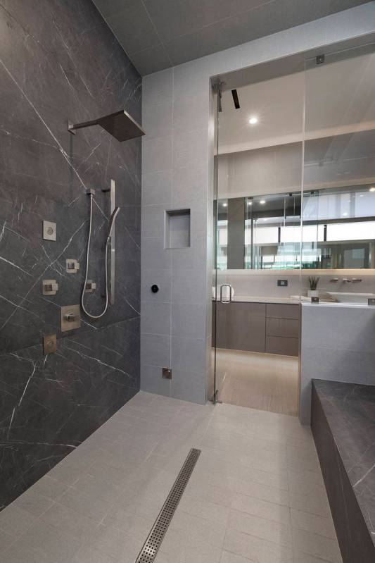 The master shower. (Synergy|Sotheby’s International Realty)