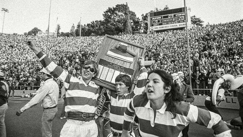 Stanford band goes wild prematurely before losing to Cal in 1982. (Carl Viti/AP/Shutterstock.com)