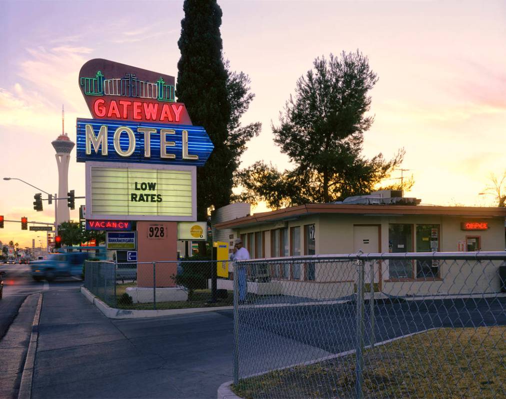 Gateway Motel (Fred Sigman)