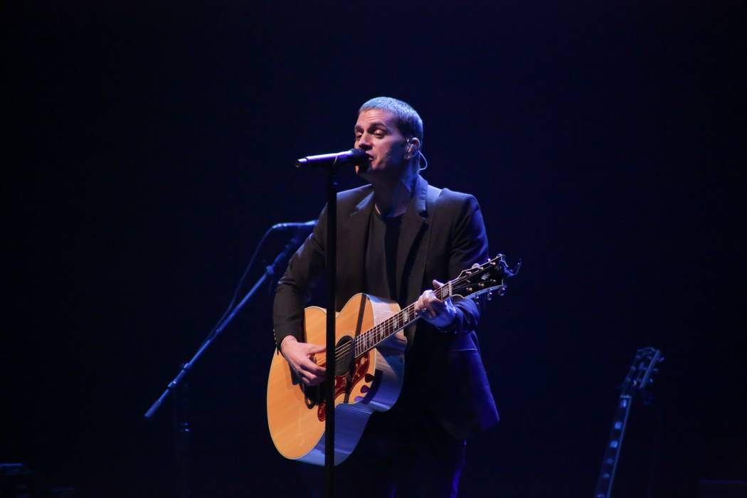 Rob Thomas performs Friday at The Pearl at the Palms. (Edison Graff)