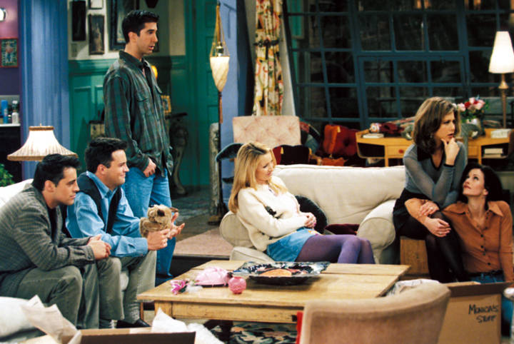 A still from the "Friends" episode "The One with the Prom Video" (NBCUniversal, Inc.)