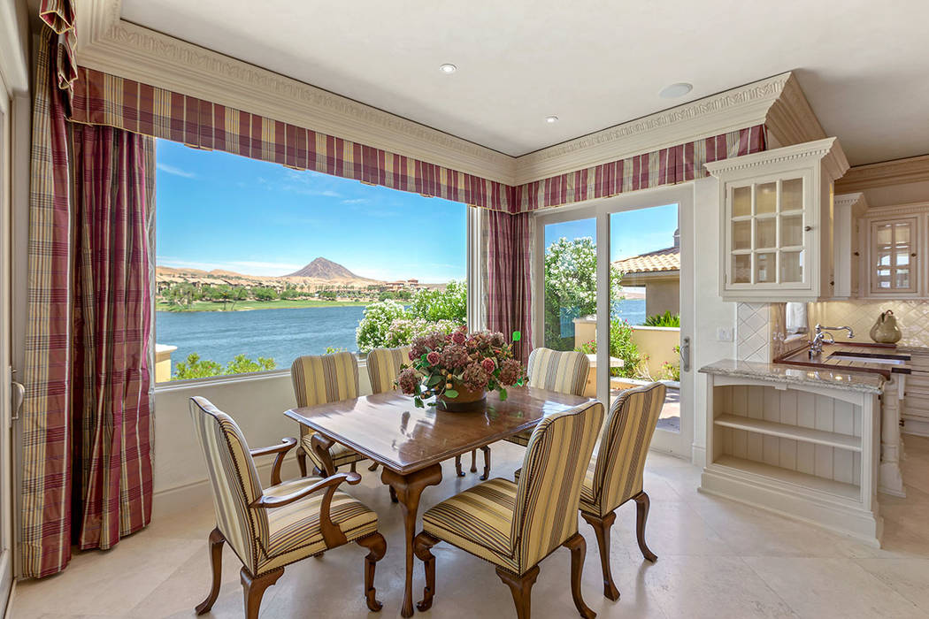 A breakfast nook off the kitchen leads to a balcony. (Ivan Sher Group)