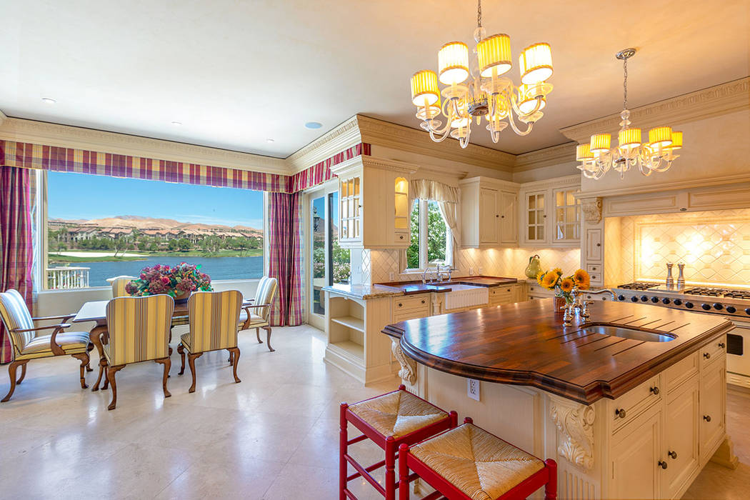 The breakfast nook off the kitchen has lake views. (Ivan Sher Group)