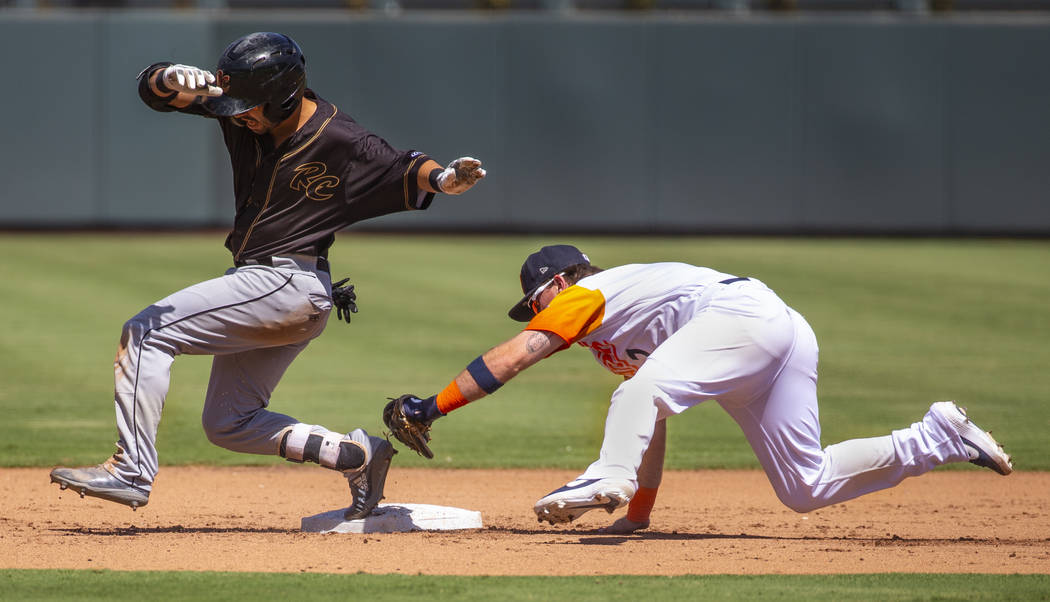 Sacramento River Cats second baseman Peter Maris (10, left) just beats a tag at second by Las V ...