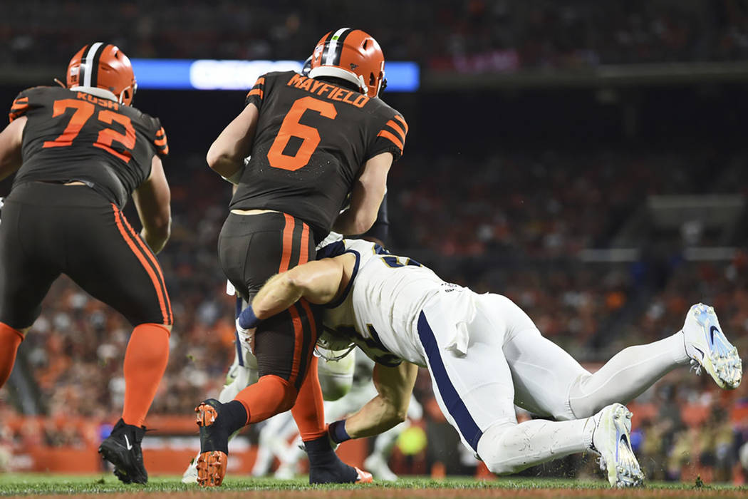 Los Angeles Rams outside linebacker Clay Matthews (52) sacks Cleveland Browns quarterback Baker ...