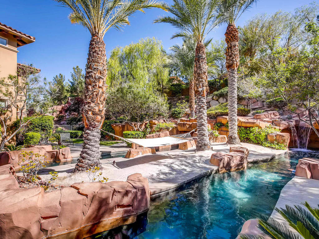 A lazy river flows throughout the property. (Virtuance)