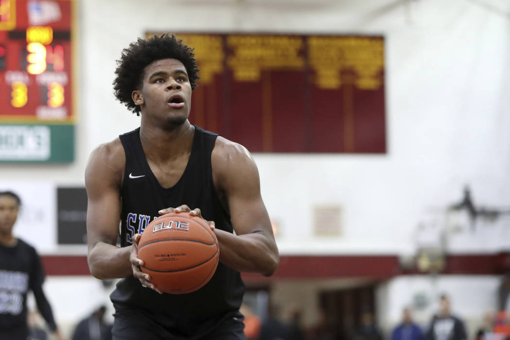 University High School's Vernon Carey Jr. shoots a free throw against Montverde in a boys quart ...