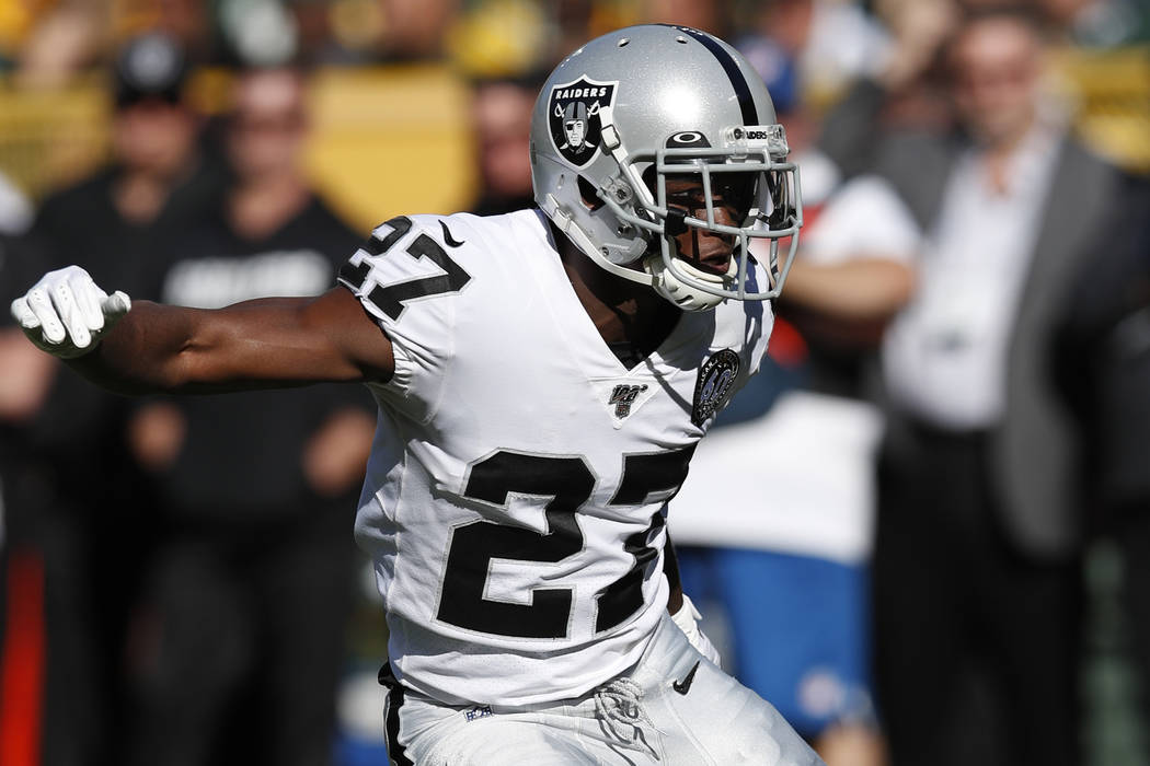 Oakland Raiders cornerback Trayvon Mullen (27) defends against the Green Bay Packers during an ...