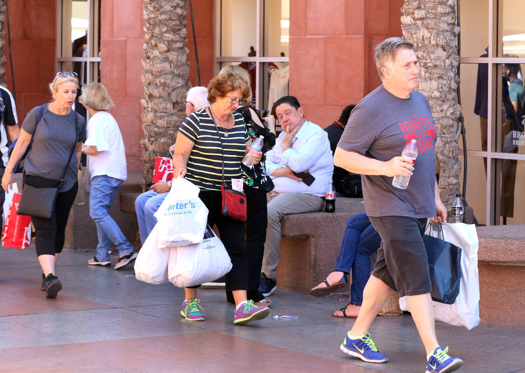 Shoppers at Las Vegas Premium Outlets on Tuesday, Sept. 17, 2019. (Bizuayehu Tesfaye/Las Vegas ...