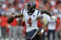 Houston Texans quarterback Deshaun Watson (4) runs against the Tampa Bay Buccaneers during the ...