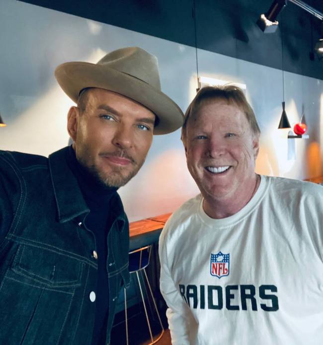 Vegas showman Matt Goss, left, and Las Vegas Raiders owner Mark Davis are shown at JetSuiteX in ...