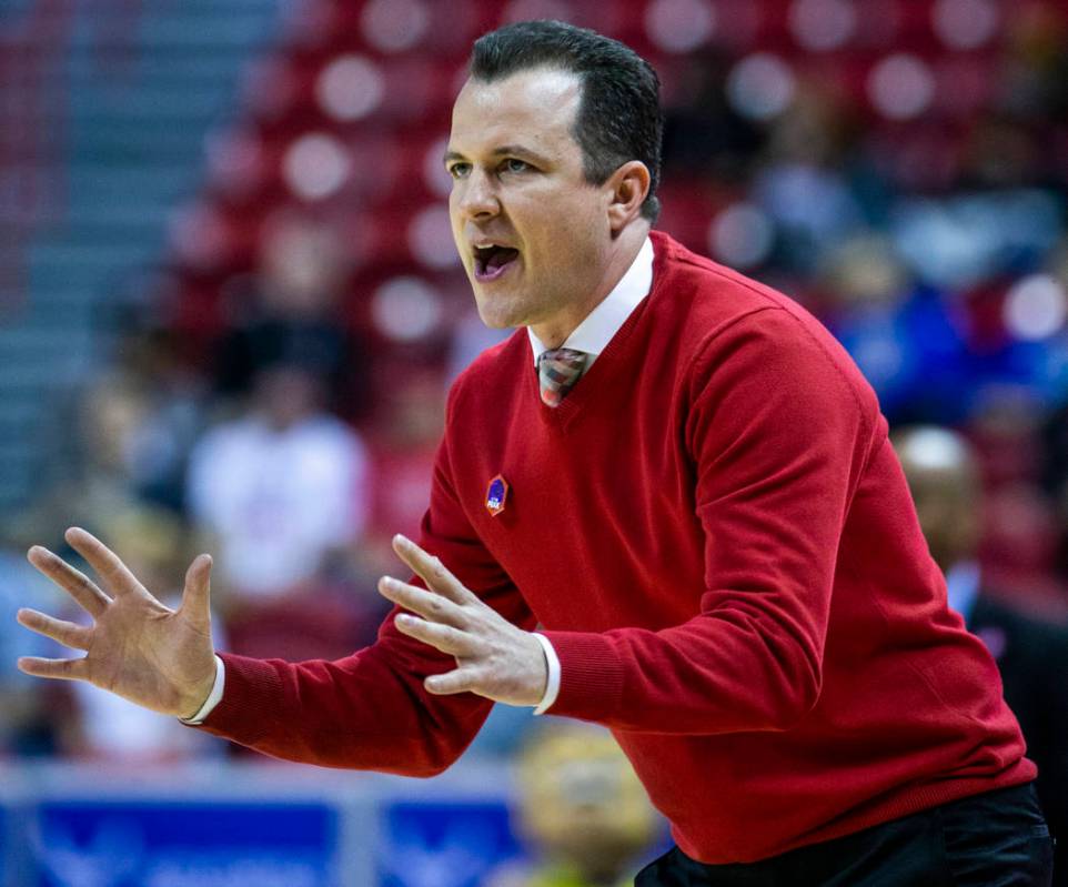 New Mexico Lobos head coach Paul Weir counsels his players to slow down versus the San Jose Sta ...