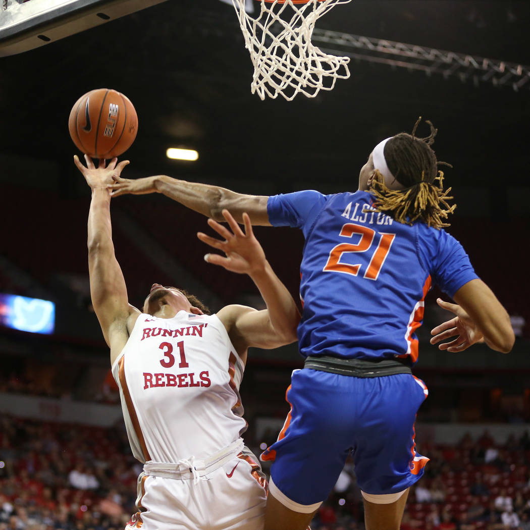 UNLV Rebels guard Marvin Coleman (31) shoots the ball for a score against Boise State Broncos g ...