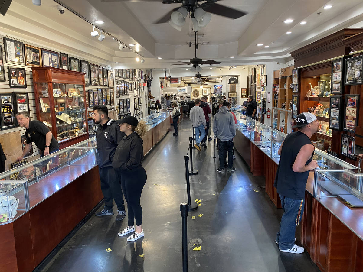 Shoppers at Gold & Silver Pawn Shop, made famous by the TV show Ґawn Stars,ӠWed ...