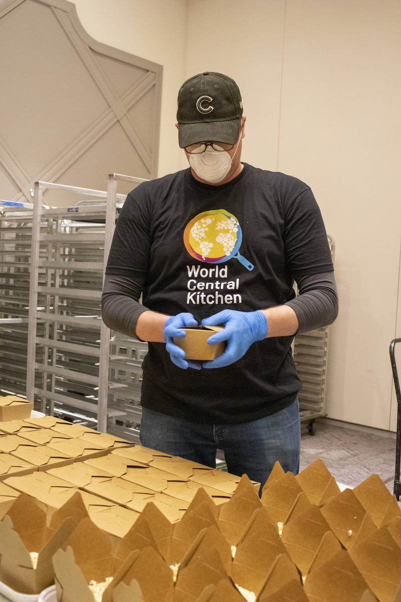 Chef David Thomas packs up meals for local health care workers. (Sahara Las Vegas)