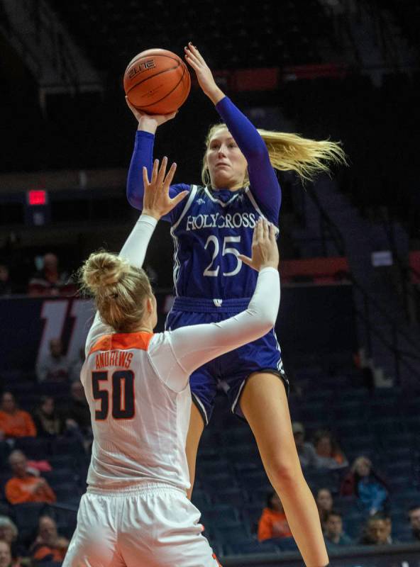 Holy Cross forward Lauren Manis. Courtesy of Holy Cross athletics.