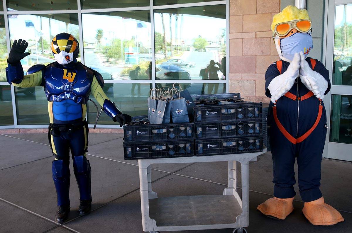 Las Vegas Aviators mascots Spruce and Aviator donate baseball swag at Summerlin Hospital Medica ...