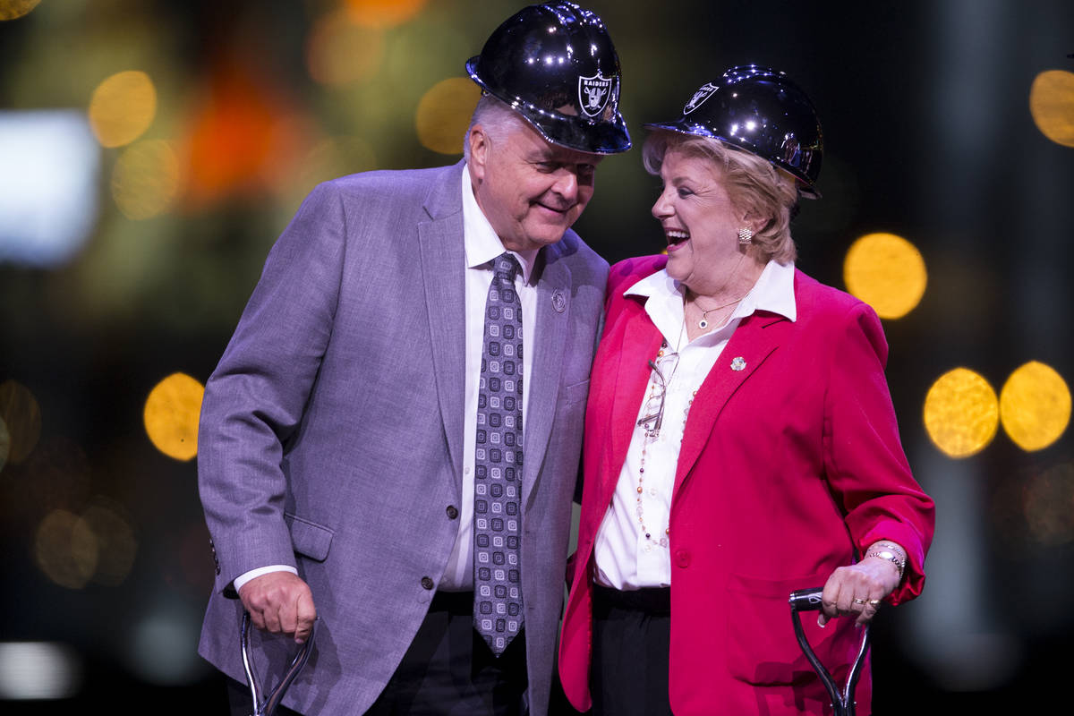 Clark County Commissioner Steve Sisolak, left, and Las Vegas Mayor Carolyn Goodman, during the ...