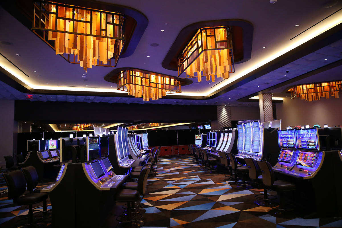 The casino floor of Palace Station in Las Vegas. (Erik Verduzco/Las Vegas Review-Journal) @Erik ...
