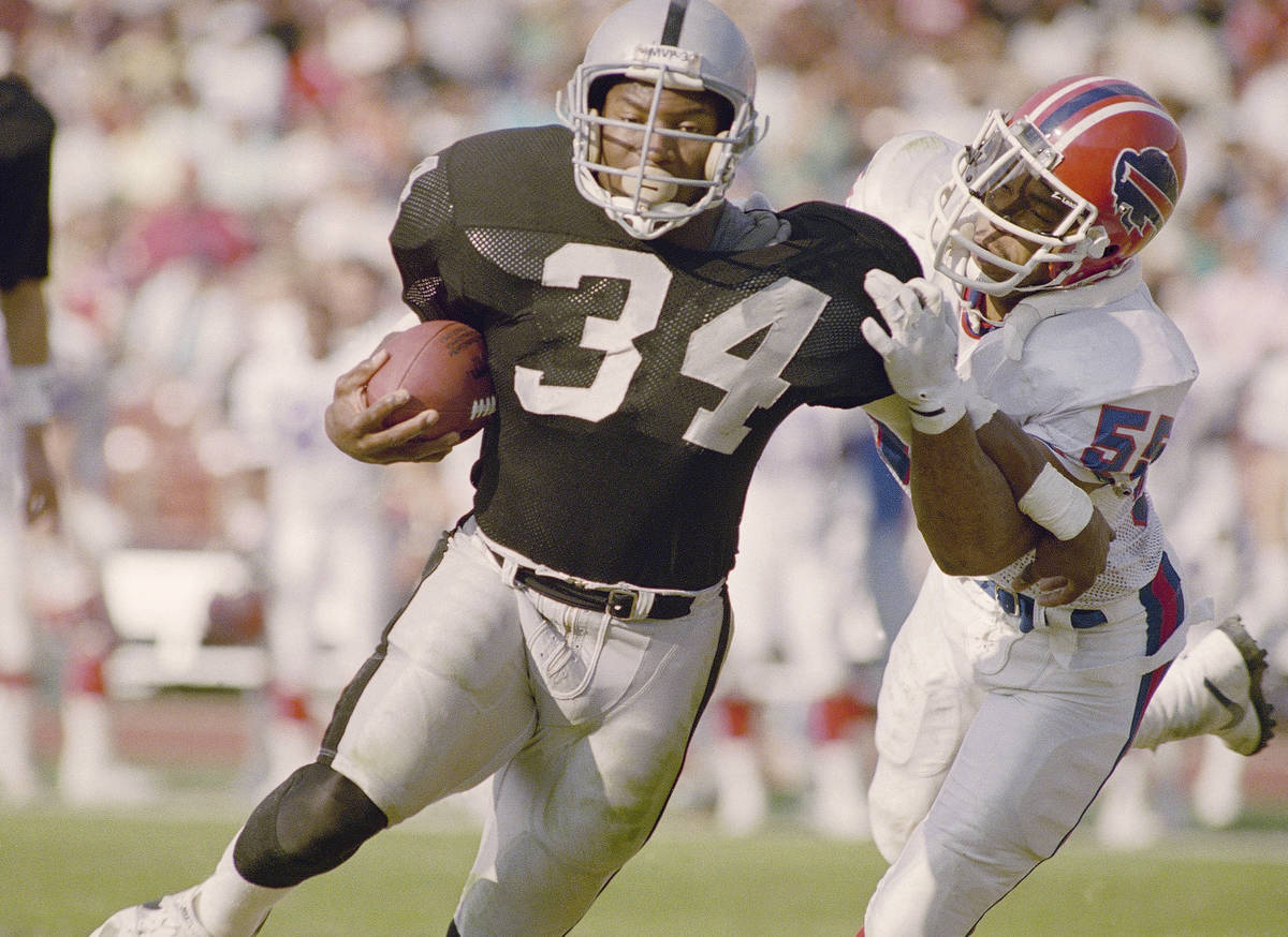 Bo Jackson, running back for the Los Angeles Rams in action, 1987. (AP Photo)