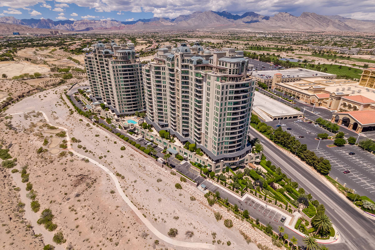 One Queensridge Place features a garden condo. (The Ivan Sher Group)