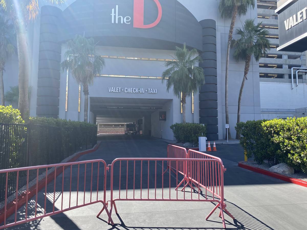 A look at the valet entrance of D Las Vegas, temporarily closed for COVID-19, on Tuesday, May 2 ...