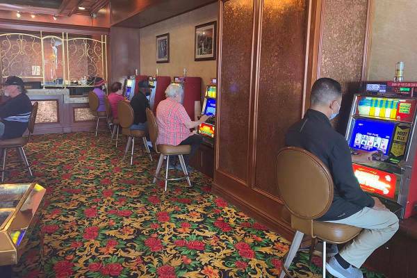 Almost 11 a.m. and the only noise is slots at El Cortez on June 4, 2020. (Sabrina Schnur/Las Ve ...