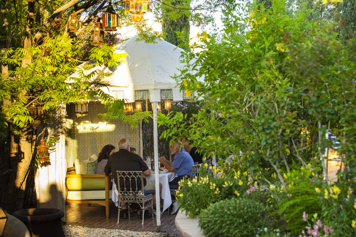 People dine outdoors at Vintner Grill in Las Vegas on Wednesday, June 10, 2020. (Chase Stevens/ ...