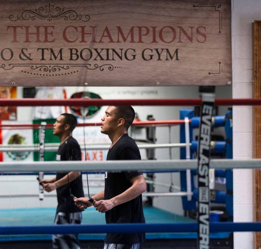 Gabe Flores Jr. works out at Capetillo & TM Boxing on Saturday, June 13, 2020, in Las Vegas ...