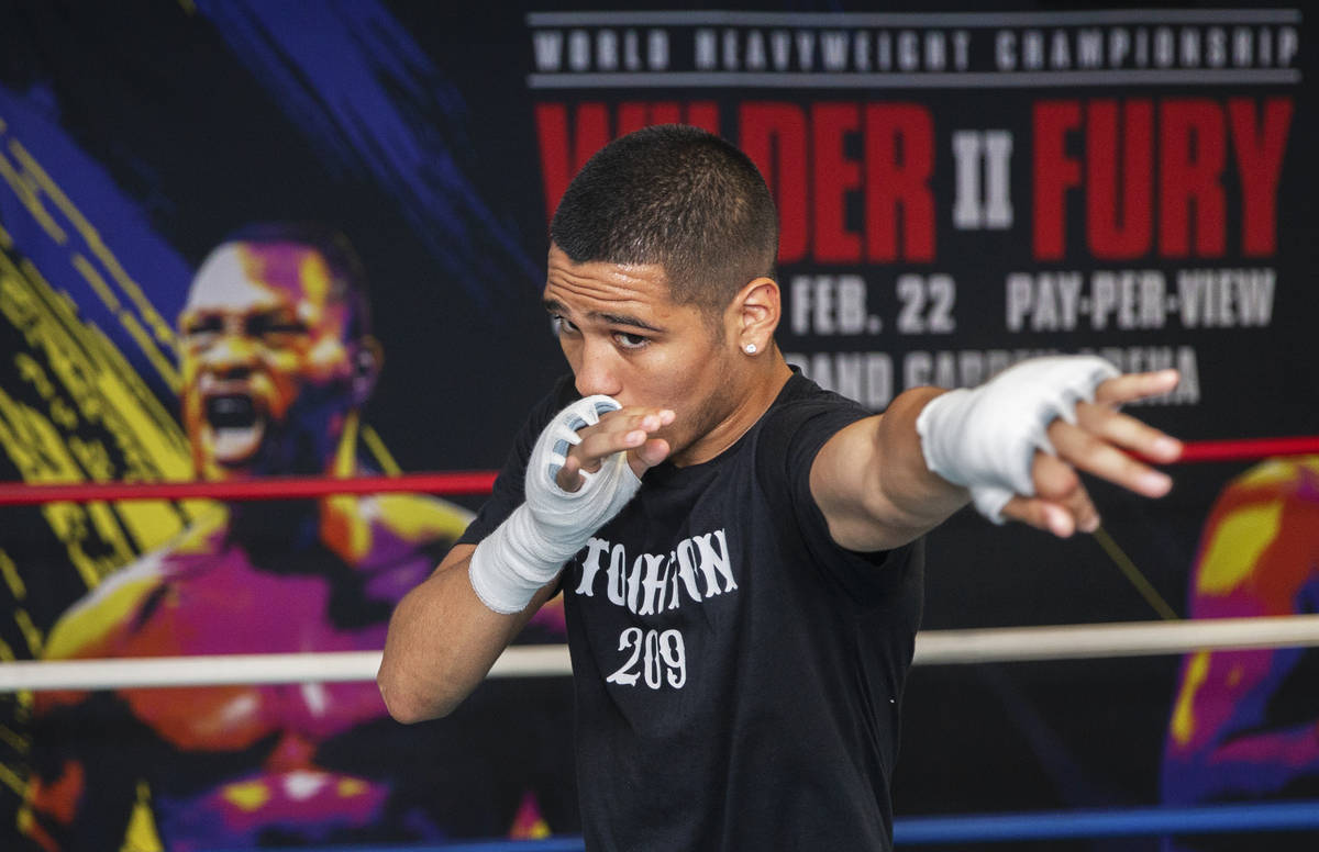 Gabe Flores Jr. works out at Capetillo & TM Boxing on Saturday, June 13, 2020, in Las Vegas ...