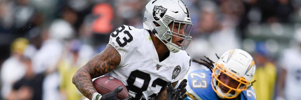 Oakland Raiders tight end Darren Waller in action during the second half of an NFL football gam ...