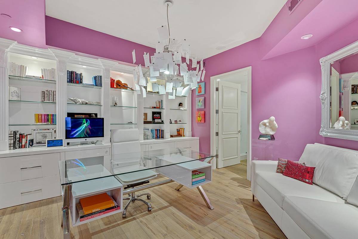 The spaces are designed with color and comfort. (Luxe Estates & Lifestyles)