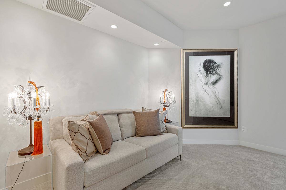 A sitting area offers pace for art. (Luxe Estates & Lifestyles)